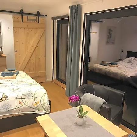 Au Mas De Mont Bed & Breakfast Yvoir