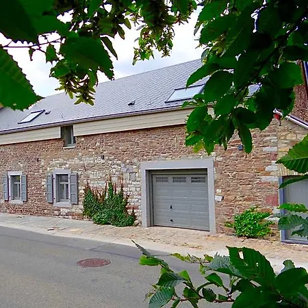 Au Mas De Mont Bed & Breakfast